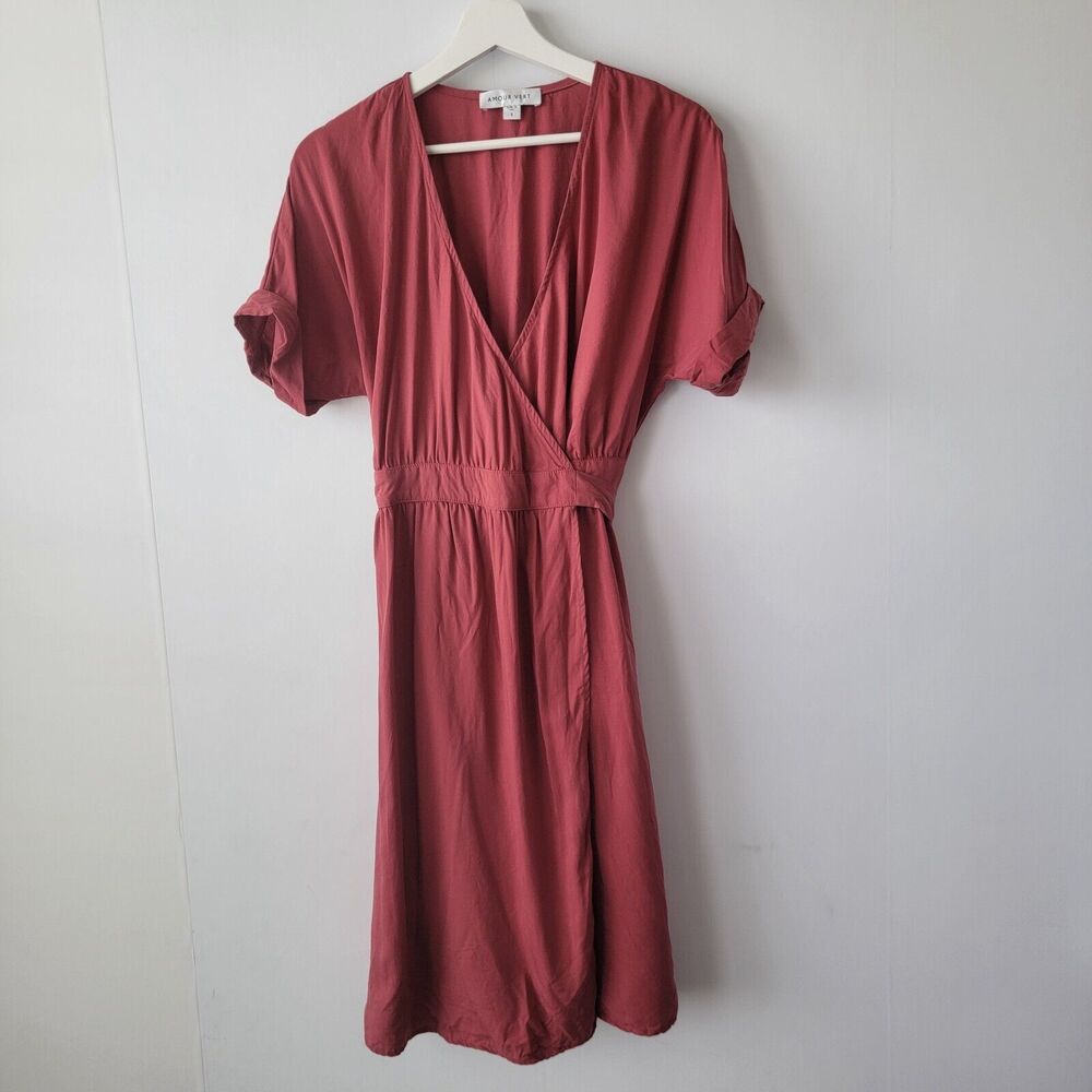 Amour vert short sleeve tencel wrap dress size S